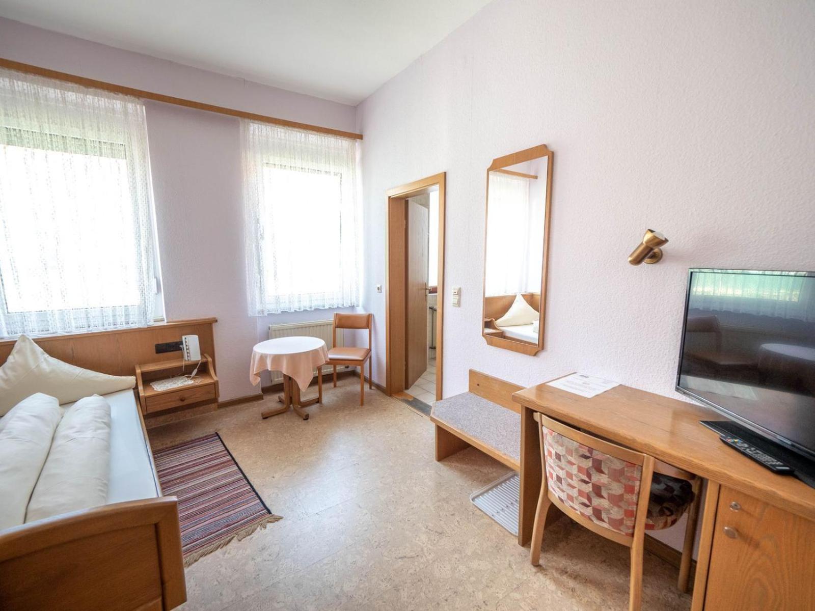 Hotel - Restaurant - Metzgerei Sonne Loffenau ภายนอก รูปภาพ