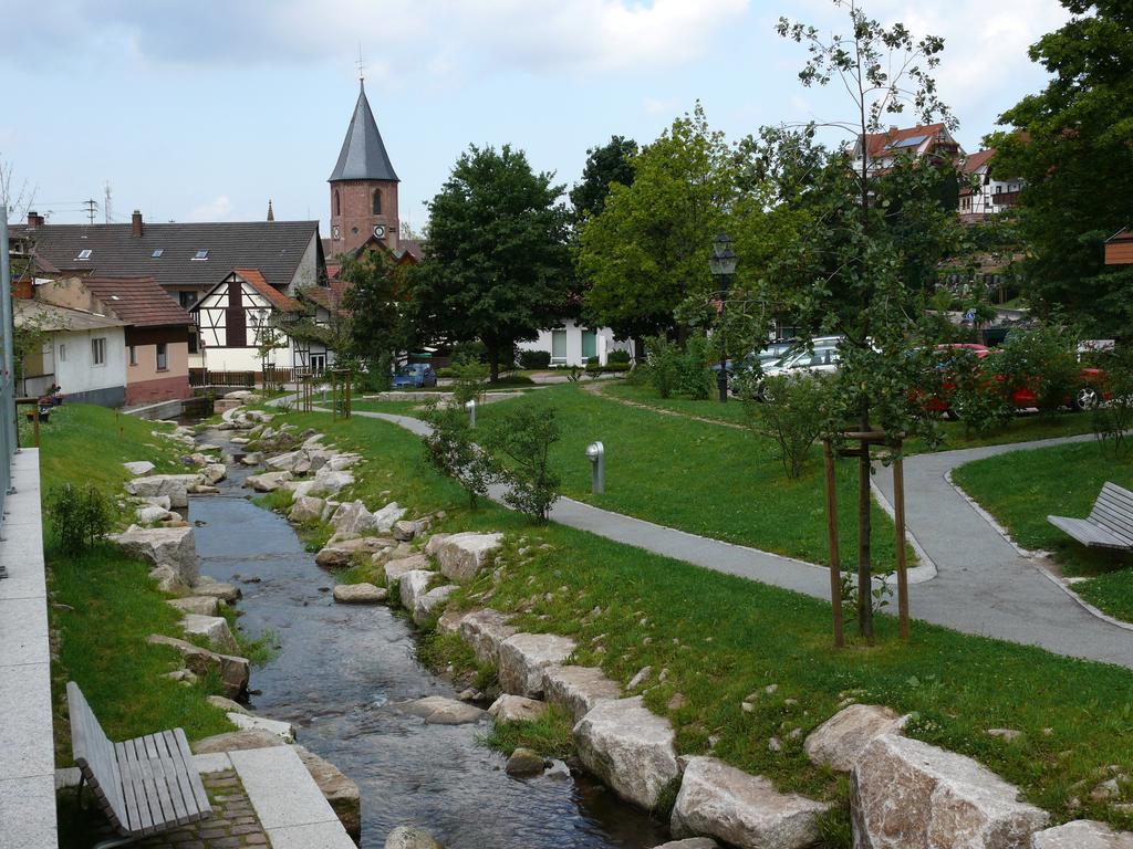 Hotel - Restaurant - Metzgerei Sonne Loffenau ภายนอก รูปภาพ