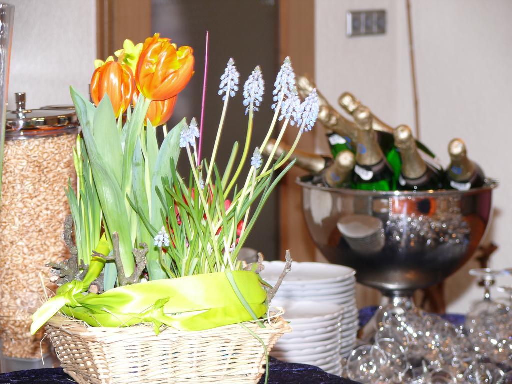 Hotel - Restaurant - Metzgerei Sonne Loffenau ภายนอก รูปภาพ
